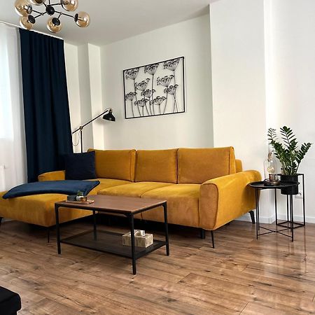 Apartment R&L Lazovna Apt 1 - Old Town And Parking Banska Bystrica Exterior photo